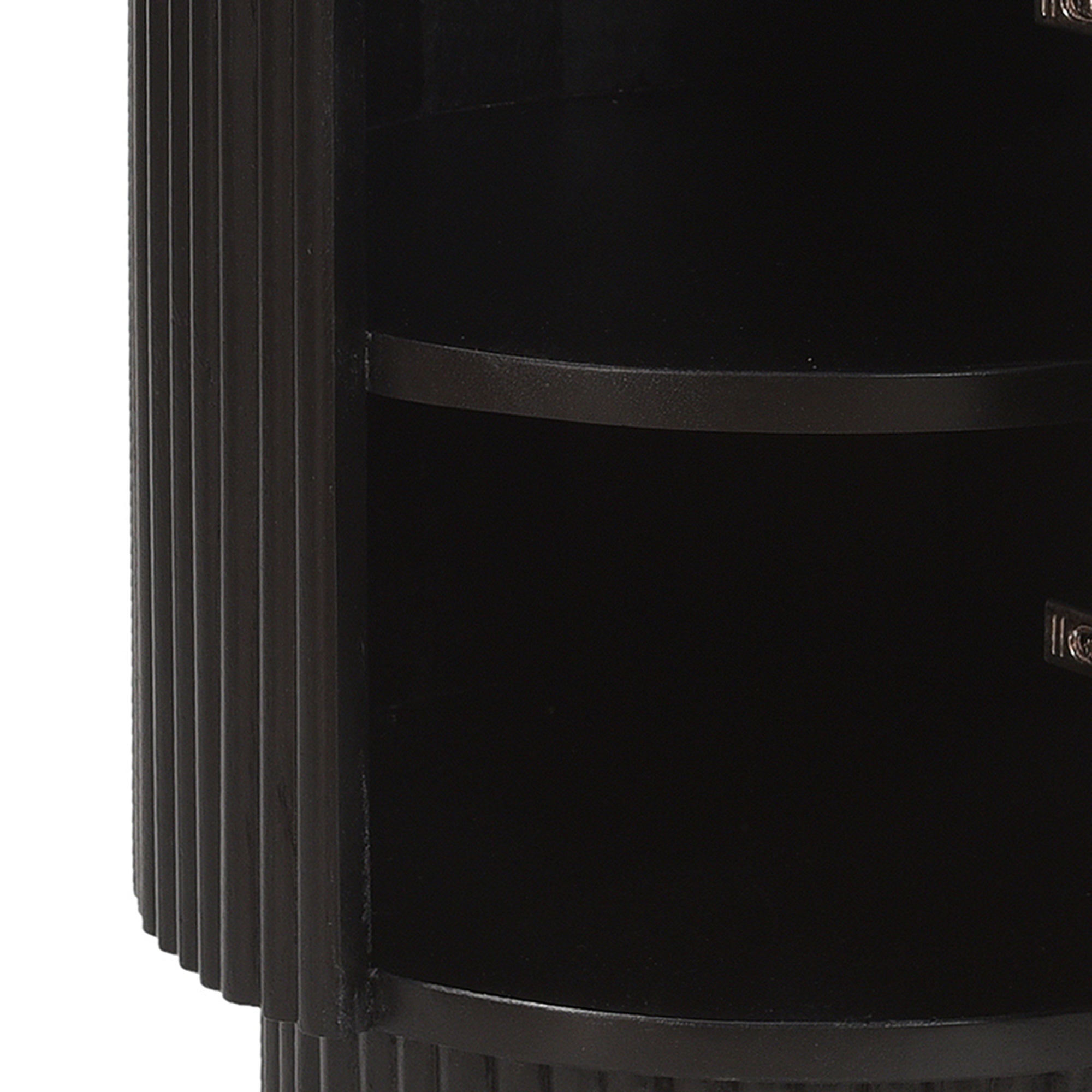 Reyna Round Accent Table W/Storage